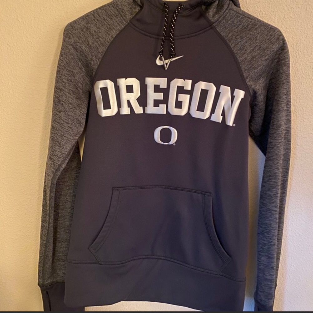 XS Nike Oregon therma-hoodie